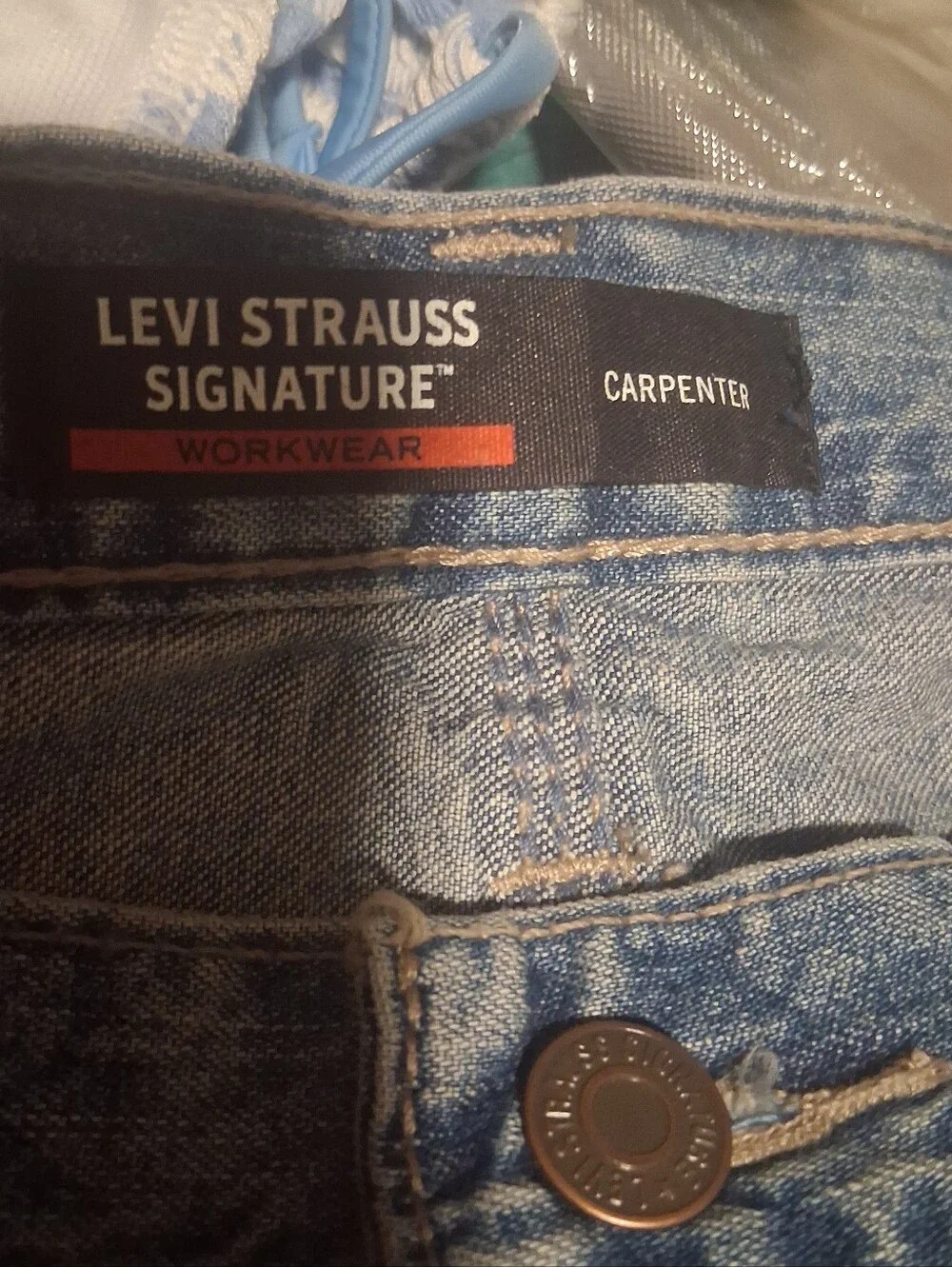 Levi's Relaxed Fit Light Blue Denim Jeans